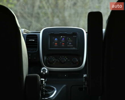 Серый Опель Виваро, объемом двигателя 1.6 л и пробегом 274 тыс. км за 11300 $, фото 25 на Automoto.ua