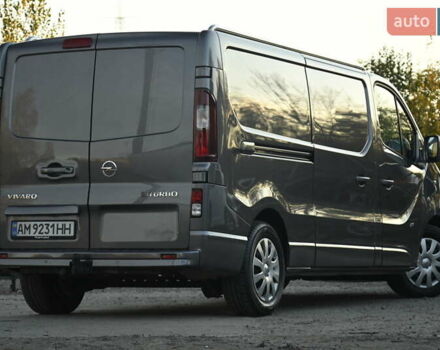 Сірий Опель Віваро, об'ємом двигуна 1.6 л та пробігом 274 тис. км за 11300 $, фото 14 на Automoto.ua