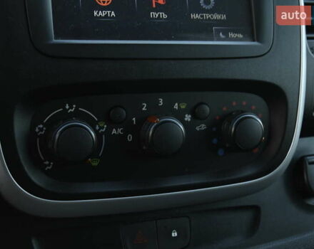 Сірий Опель Віваро, об'ємом двигуна 1.6 л та пробігом 274 тис. км за 11300 $, фото 24 на Automoto.ua