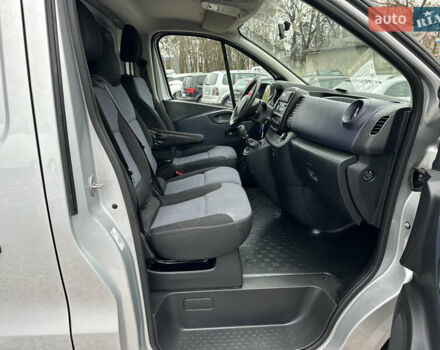 Сірий Опель Віваро, об'ємом двигуна 1.6 л та пробігом 202 тис. км за 13390 $, фото 21 на Automoto.ua