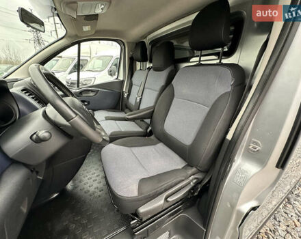 Сірий Опель Віваро, об'ємом двигуна 1.6 л та пробігом 202 тис. км за 13390 $, фото 16 на Automoto.ua