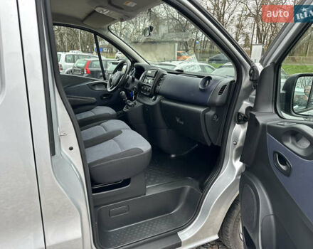 Сірий Опель Віваро, об'ємом двигуна 1.6 л та пробігом 202 тис. км за 13390 $, фото 20 на Automoto.ua