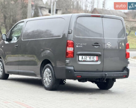 Серый Опель Виваро, объемом двигателя 2 л и пробегом 106 тыс. км за 21900 $, фото 4 на Automoto.ua