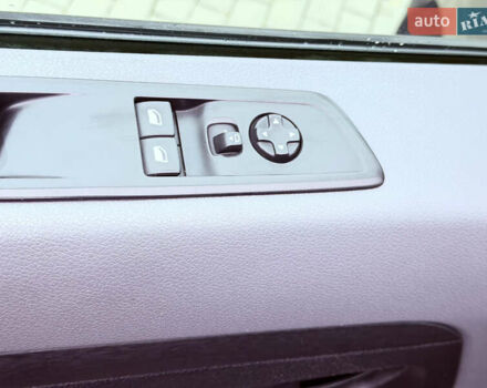 Серый Опель Виваро, объемом двигателя 2 л и пробегом 106 тыс. км за 21900 $, фото 56 на Automoto.ua