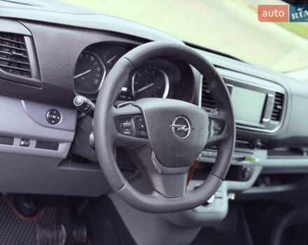 Серый Опель Виваро, объемом двигателя 2 л и пробегом 106 тыс. км за 21900 $, фото 28 на Automoto.ua