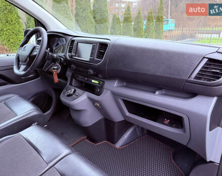 Серый Опель Виваро, объемом двигателя 2 л и пробегом 106 тыс. км за 21900 $, фото 40 на Automoto.ua