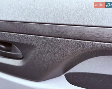 Серый Опель Виваро, объемом двигателя 2 л и пробегом 106 тыс. км за 21900 $, фото 32 на Automoto.ua