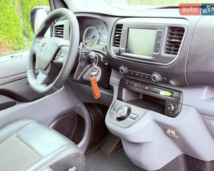 Серый Опель Виваро, объемом двигателя 2 л и пробегом 106 тыс. км за 21900 $, фото 67 на Automoto.ua