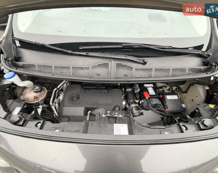 Серый Опель Виваро, объемом двигателя 2 л и пробегом 106 тыс. км за 21900 $, фото 79 на Automoto.ua