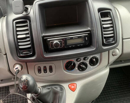 Серый Опель Виваро, объемом двигателя 2 л и пробегом 238 тыс. км за 9100 $, фото 8 на Automoto.ua