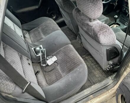 Серый Опель Виваро, объемом двигателя 1.6 л и пробегом 300 тыс. км за 947 $, фото 6 на Automoto.ua