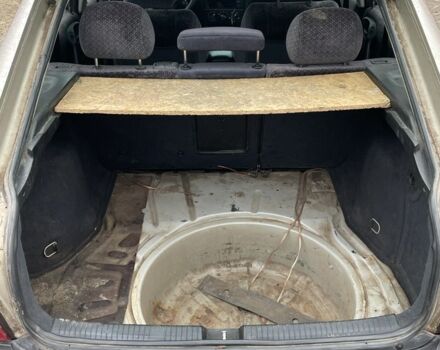 Серый Опель Виваро, объемом двигателя 1.6 л и пробегом 300 тыс. км за 947 $, фото 3 на Automoto.ua