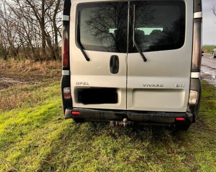 Серый Опель Виваро, объемом двигателя 2.5 л и пробегом 360 тыс. км за 4900 $, фото 7 на Automoto.ua