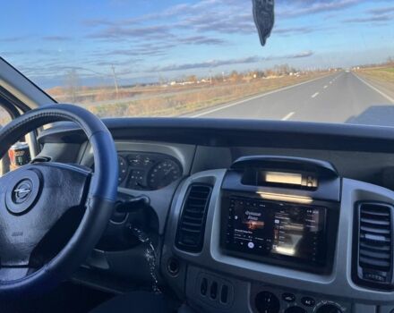 Серый Опель Виваро, объемом двигателя 2.5 л и пробегом 360 тыс. км за 4900 $, фото 9 на Automoto.ua