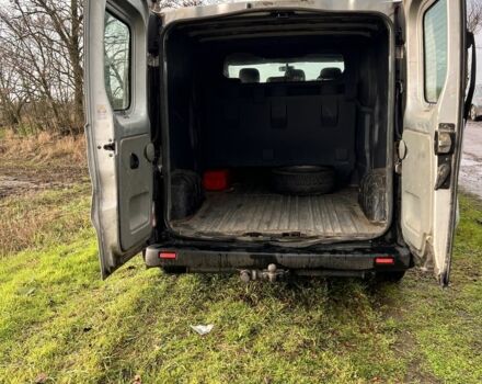 Серый Опель Виваро, объемом двигателя 2.5 л и пробегом 360 тыс. км за 4900 $, фото 6 на Automoto.ua