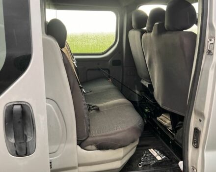 Серый Опель Виваро, объемом двигателя 2.5 л и пробегом 360 тыс. км за 4900 $, фото 3 на Automoto.ua