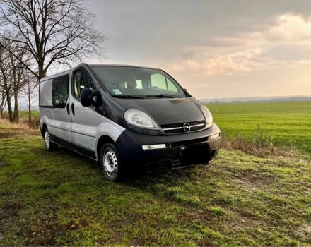 Серый Опель Виваро, объемом двигателя 2.5 л и пробегом 360 тыс. км за 4900 $, фото 14 на Automoto.ua