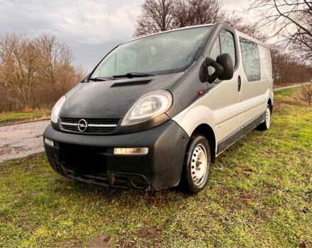 Серый Опель Виваро, объемом двигателя 2.5 л и пробегом 360 тыс. км за 4900 $, фото 11 на Automoto.ua