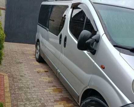 Сірий Опель Віваро, об'ємом двигуна 1.9 л та пробігом 276 тис. км за 8500 $, фото 2 на Automoto.ua