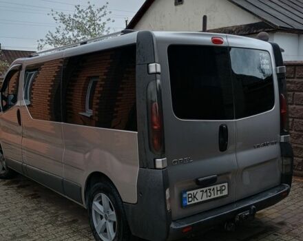 Сірий Опель Віваро, об'ємом двигуна 1.9 л та пробігом 276 тис. км за 8500 $, фото 5 на Automoto.ua