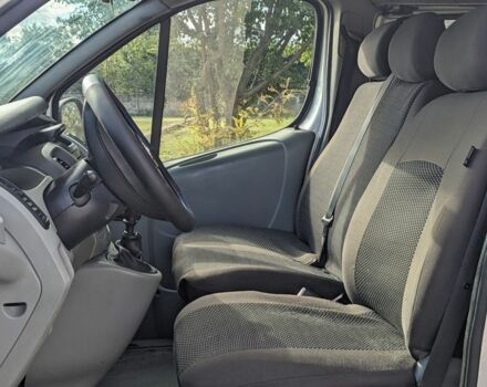 Серый Опель Виваро, объемом двигателя 0 л и пробегом 320 тыс. км за 4644 $, фото 5 на Automoto.ua