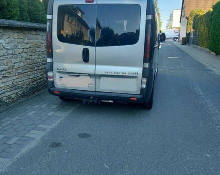 Серый Опель Виваро, объемом двигателя 1.9 л и пробегом 426 тыс. км за 8600 $, фото 2 на Automoto.ua