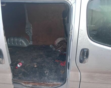 Серый Опель Виваро, объемом двигателя 1.9 л и пробегом 380 тыс. км за 3000 $, фото 6 на Automoto.ua