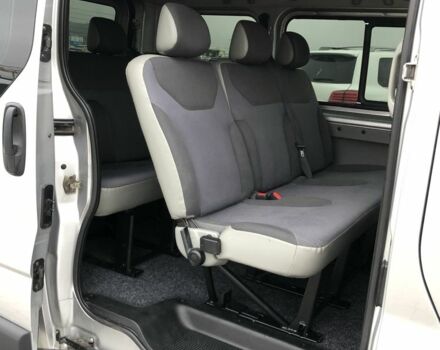 Серый Опель Виваро, объемом двигателя 2 л и пробегом 269 тыс. км за 9700 $, фото 10 на Automoto.ua