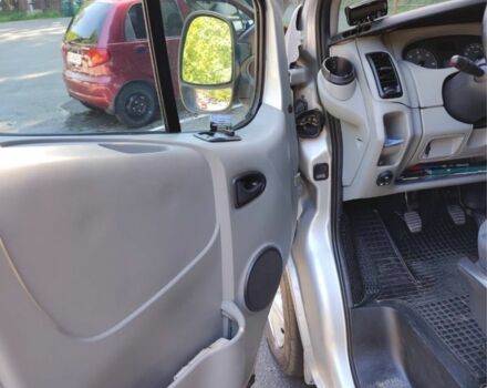 Сірий Опель Віваро, об'ємом двигуна 2.5 л та пробігом 1 тис. км за 8500 $, фото 5 на Automoto.ua