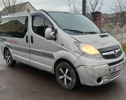 Сірий Опель Віваро, об'ємом двигуна 0 л та пробігом 311 тис. км за 4600 $, фото 2 на Automoto.ua