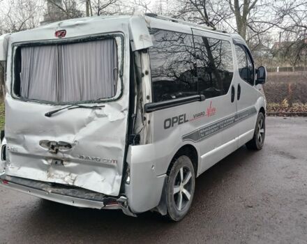 Сірий Опель Віваро, об'ємом двигуна 0 л та пробігом 311 тис. км за 4600 $, фото 3 на Automoto.ua