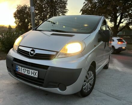 Серый Опель Виваро, объемом двигателя 2 л и пробегом 250 тыс. км за 11750 $, фото 7 на Automoto.ua