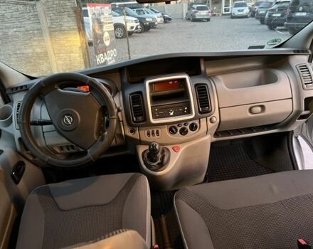 Серый Опель Виваро, объемом двигателя 2 л и пробегом 250 тыс. км за 11750 $, фото 10 на Automoto.ua