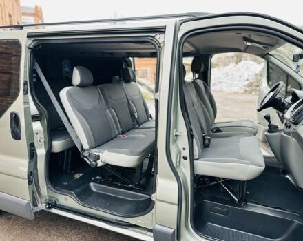 Серый Опель Виваро, объемом двигателя 2 л и пробегом 264 тыс. км за 14500 $, фото 13 на Automoto.ua