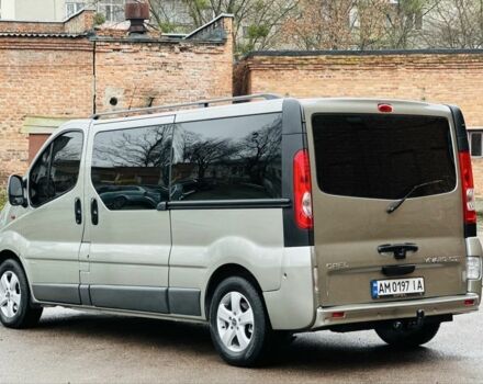 Серый Опель Виваро, объемом двигателя 2 л и пробегом 264 тыс. км за 14500 $, фото 4 на Automoto.ua