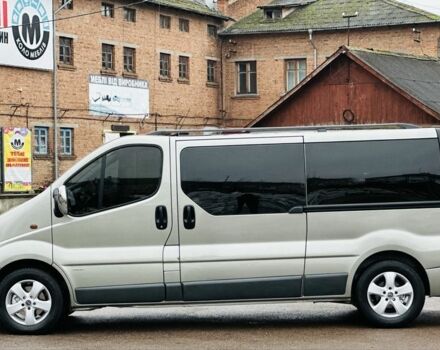 Серый Опель Виваро, объемом двигателя 2 л и пробегом 264 тыс. км за 14500 $, фото 3 на Automoto.ua