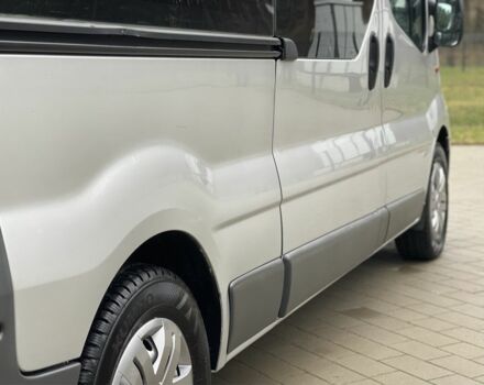 Сірий Опель Віваро, об'ємом двигуна 2 л та пробігом 272 тис. км за 13999 $, фото 14 на Automoto.ua