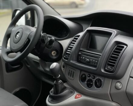 Сірий Опель Віваро, об'ємом двигуна 2 л та пробігом 272 тис. км за 13999 $, фото 19 на Automoto.ua