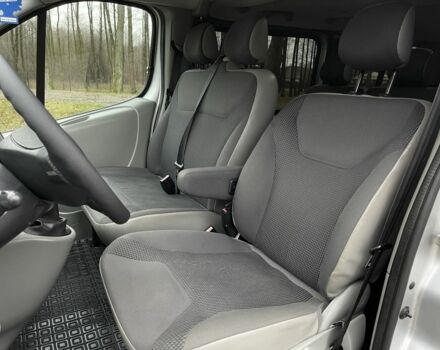 Сірий Опель Віваро, об'ємом двигуна 2 л та пробігом 272 тис. км за 13999 $, фото 17 на Automoto.ua