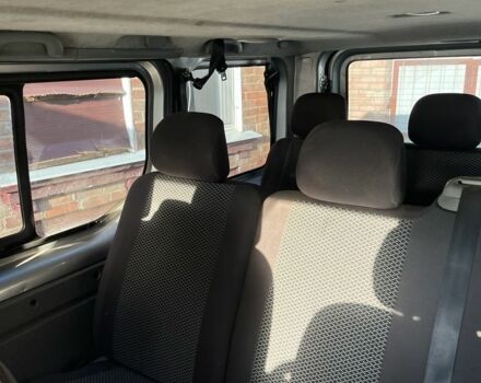 Сірий Опель Віваро, об'ємом двигуна 1.9 л та пробігом 310 тис. км за 5000 $, фото 3 на Automoto.ua