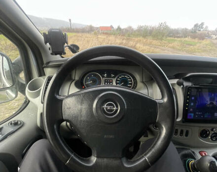 Серый Опель Виваро, объемом двигателя 2.5 л и пробегом 240 тыс. км за 7400 $, фото 9 на Automoto.ua