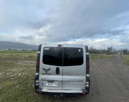 Серый Опель Виваро, объемом двигателя 2.5 л и пробегом 240 тыс. км за 7400 $, фото 3 на Automoto.ua