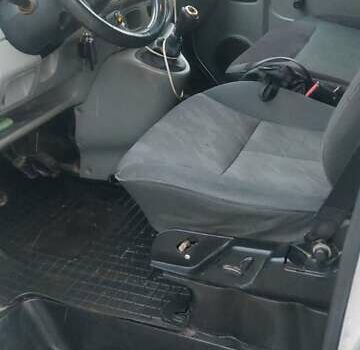 Серый Опель Виваро, объемом двигателя 1.9 л и пробегом 460 тыс. км за 5300 $, фото 17 на Automoto.ua