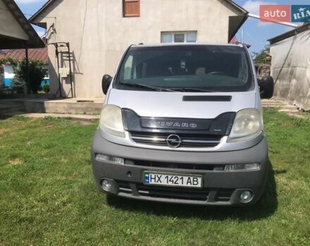 Сірий Опель Віваро, об'ємом двигуна 1.87 л та пробігом 220 тис. км за 7300 $, фото 1 на Automoto.ua