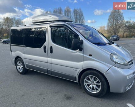 Серый Опель Виваро, объемом двигателя 1.9 л и пробегом 330 тыс. км за 10500 $, фото 2 на Automoto.ua