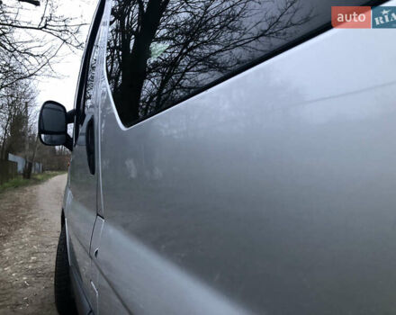 Сірий Опель Віваро, об'ємом двигуна 1.9 л та пробігом 350 тис. км за 5650 $, фото 13 на Automoto.ua