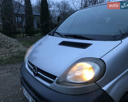 Сірий Опель Віваро, об'ємом двигуна 1.9 л та пробігом 350 тис. км за 5650 $, фото 22 на Automoto.ua