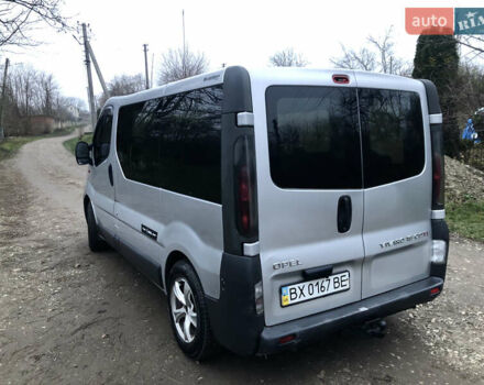 Сірий Опель Віваро, об'ємом двигуна 1.9 л та пробігом 350 тис. км за 5650 $, фото 14 на Automoto.ua