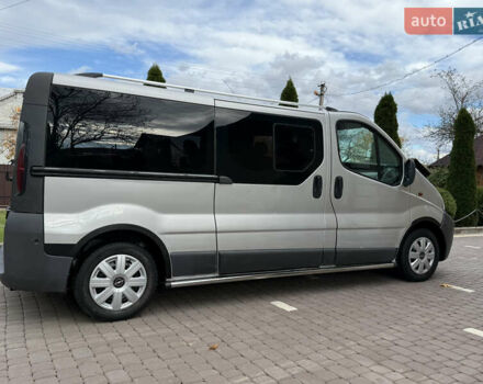 Сірий Опель Віваро, об'ємом двигуна 1.9 л та пробігом 280 тис. км за 7450 $, фото 3 на Automoto.ua