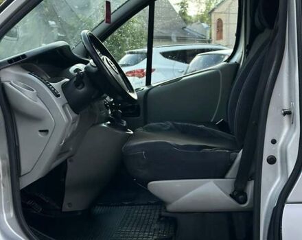 Серый Опель Виваро, объемом двигателя 2.46 л и пробегом 420 тыс. км за 5999 $, фото 15 на Automoto.ua